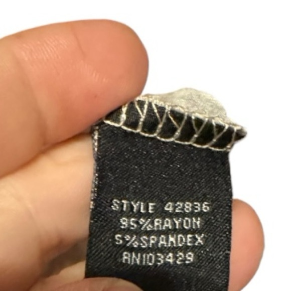 Intro Stretch Top nwt - Picture 6 of 6